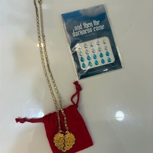 Kacey Musgraves “Star-Crossed” Gold Heart Pendant Necklace & Face Jewels